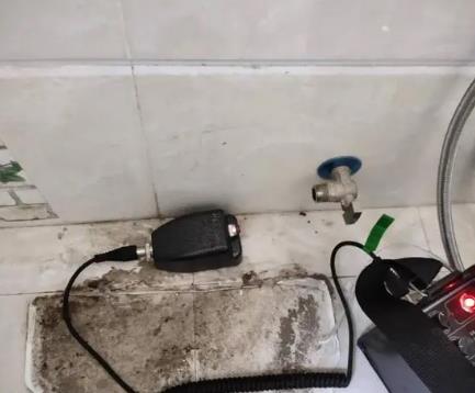 二七屋顶漏水维修公司分享下卫生间漏水的危害及解决方法